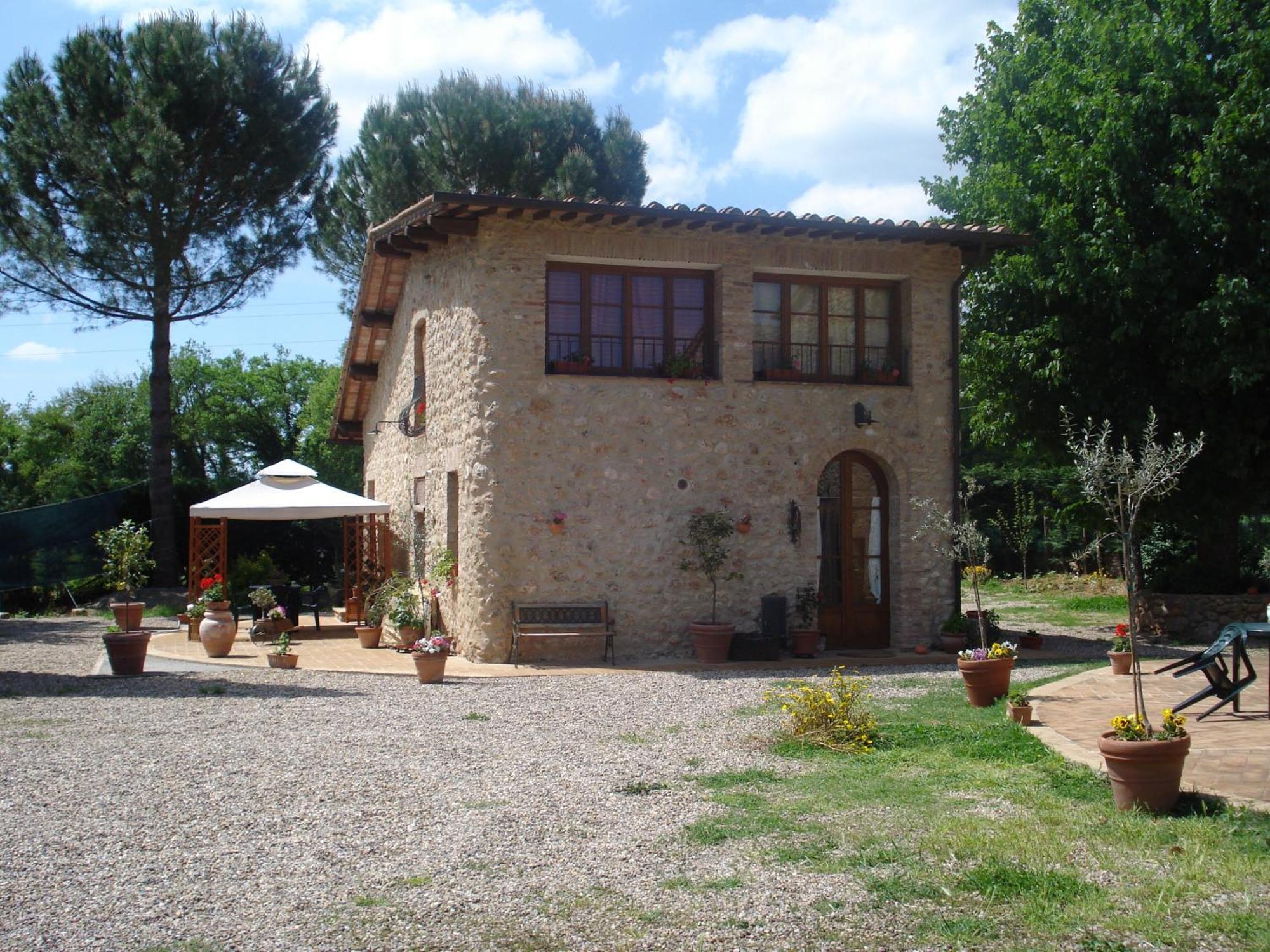 Casale Il Colombaio Di Toiano Guest House Valli ภายนอก รูปภาพ
