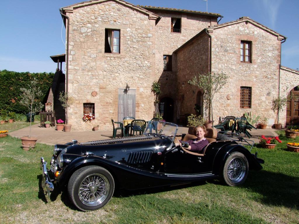 Casale Il Colombaio Di Toiano Guest House Valli ภายนอก รูปภาพ